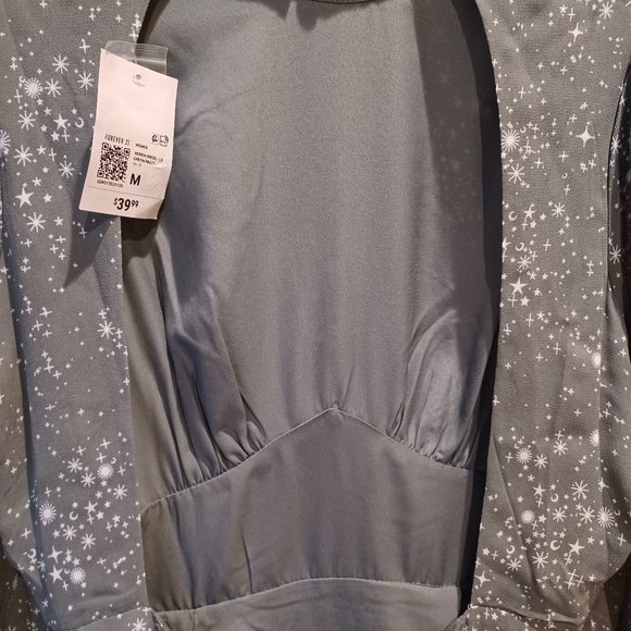 Forever 21 Sage open back dress - Picture 1 of 6